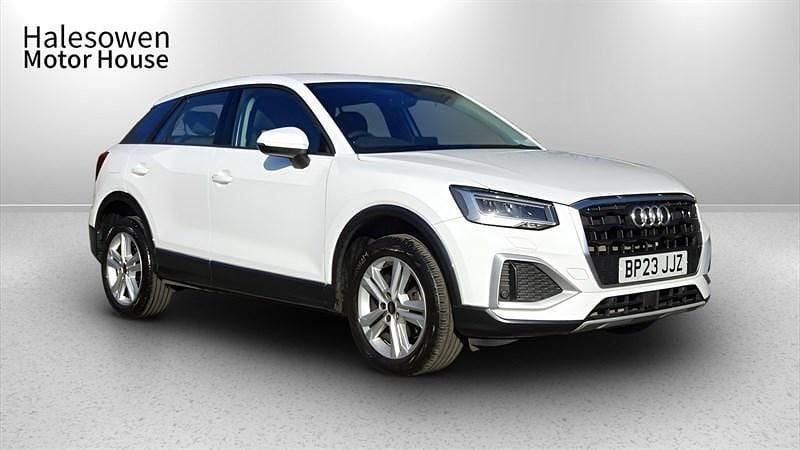 Used Audi Q2 Sport 110 HP (80 kW) 2023 White SUV