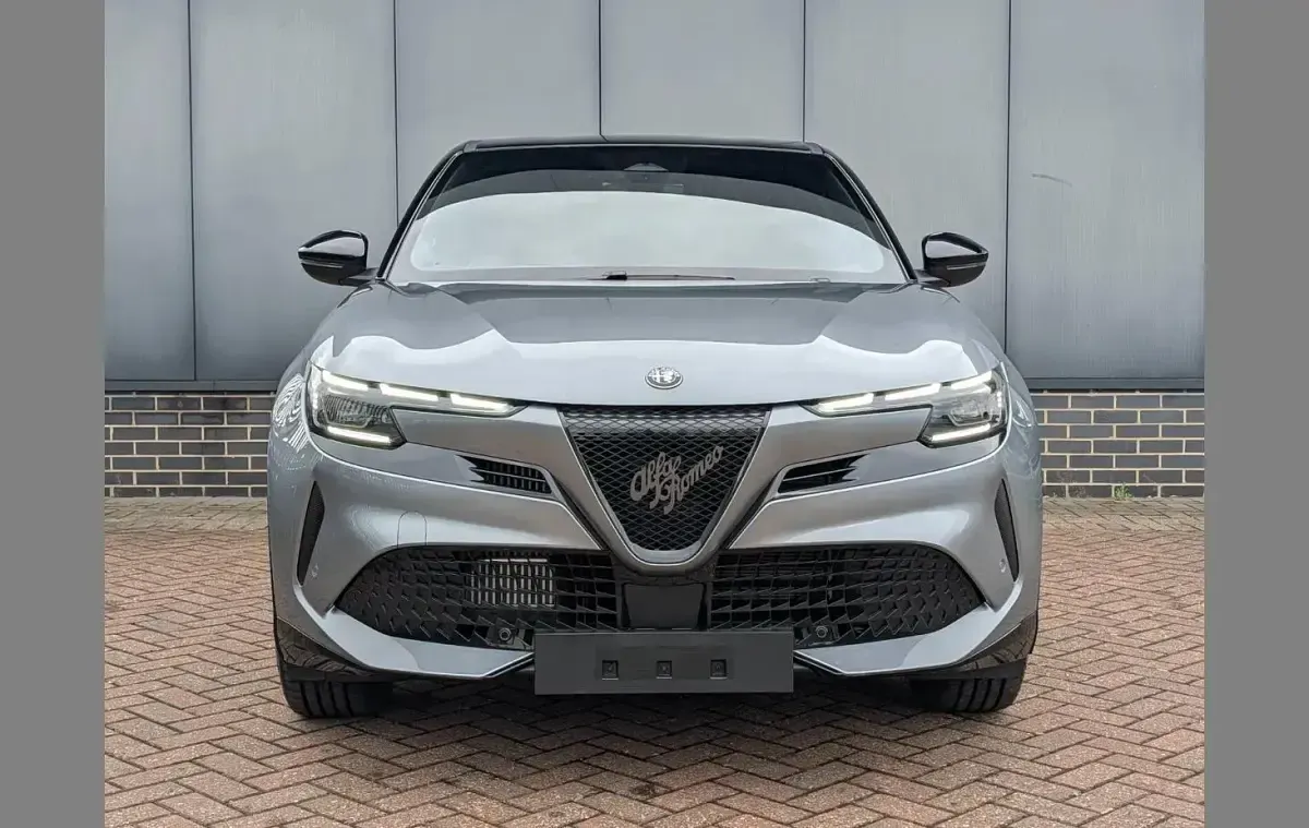 New Alfa Romeo Junior Edizione Speciale 143 HP (105 kW) 2025 Other SUV