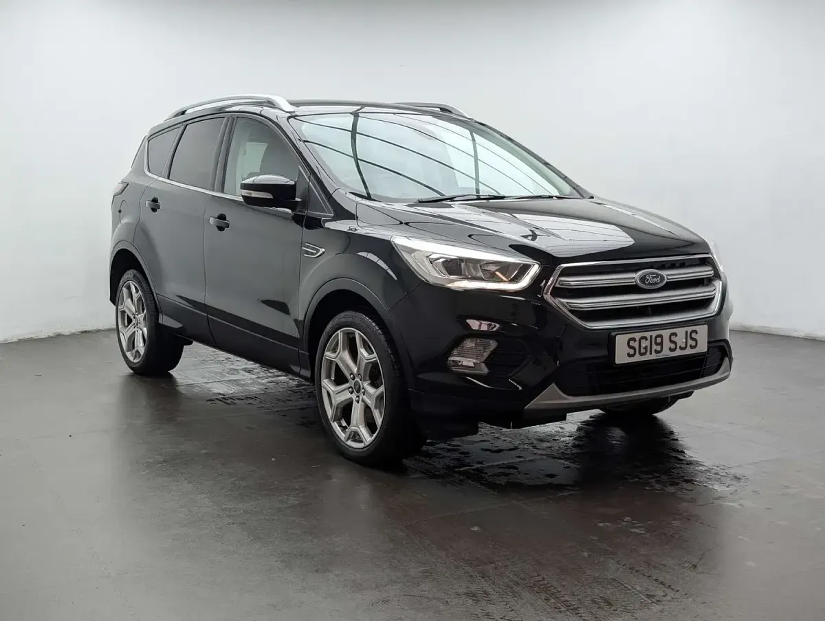 Used Ford Kuga Titanium 120 HP (88 kW) 2019 Black SUV
