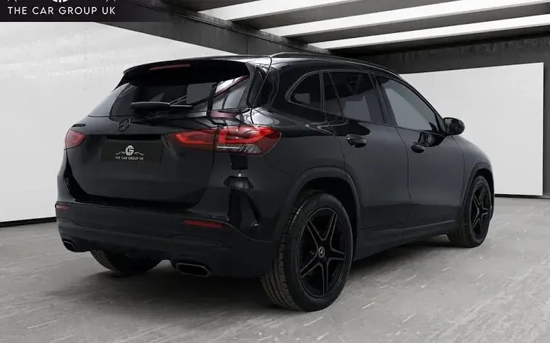 Used Mercedes GLA200 Executive 163 HP (119 kW) 2022 SUV