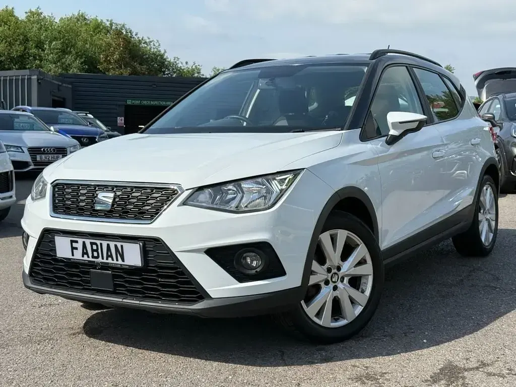 Used Seat Arona SE Technology 95 HP (69 kW) 2020 White SUV