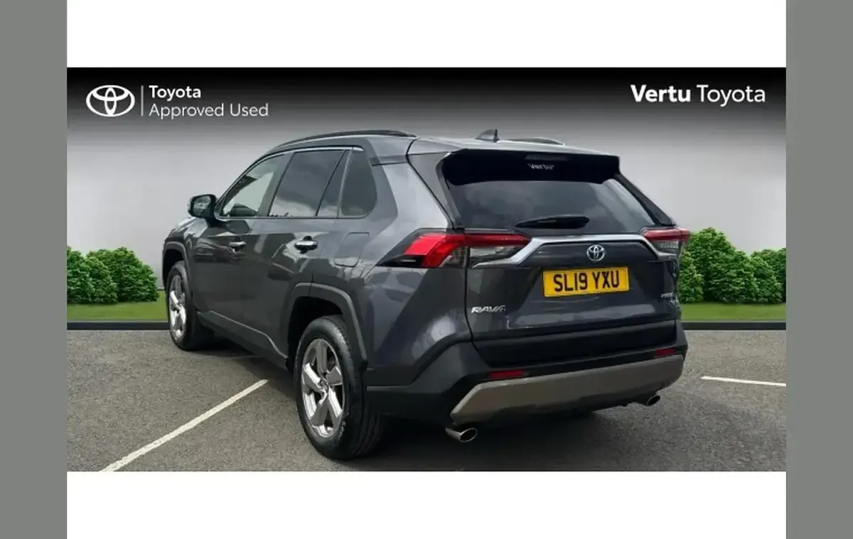 Used Toyota RAV4 Hybrid 214 HP (157 kW) 2019 Grey SUV