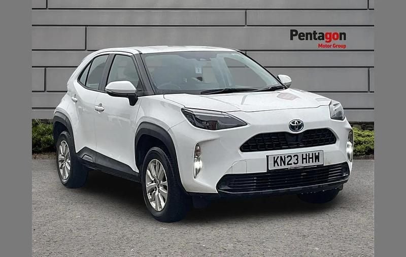 Used Toyota Yaris Cross 113 HP (83 kW) 2023 White SUV