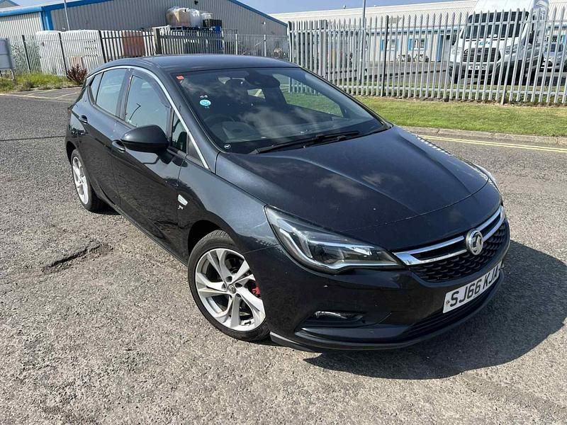 Black Used 2016 Vauxhall Astra SRi Hatchback | £2,995 (Super price) - Image 1/4