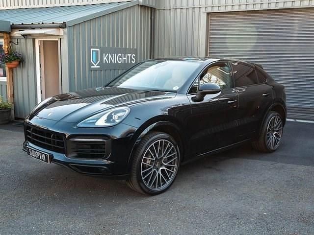 Used Porsche Cayenne 440 HP (323 kW) 2020 Black SUV