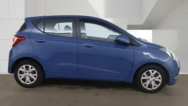 Used Hyundai i10 SE 2015 Blue Hatchback