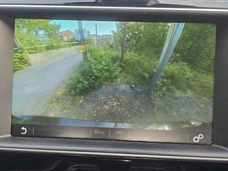 Image 3/4
