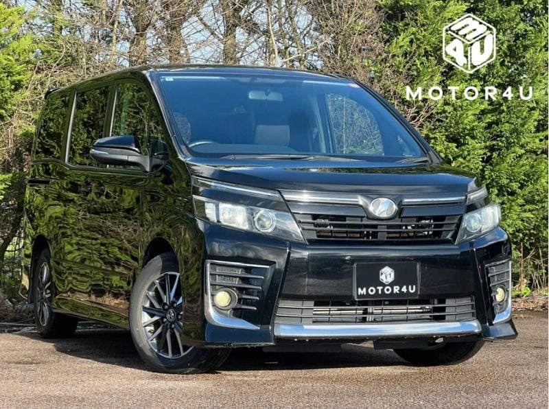Used Toyota Voxy 2014 Black MPV