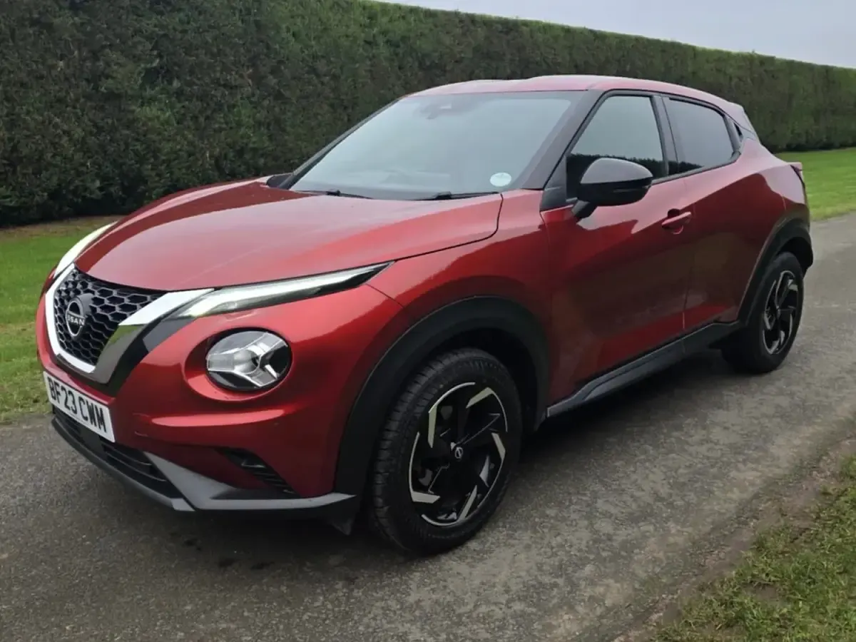 Used Nissan Juke N-Connecta 114 HP (83 kW) 2023 Red SUV