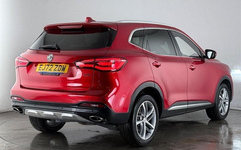 Used MG HS Exclusive 162 HP (119 kW) 2023 Red SUV