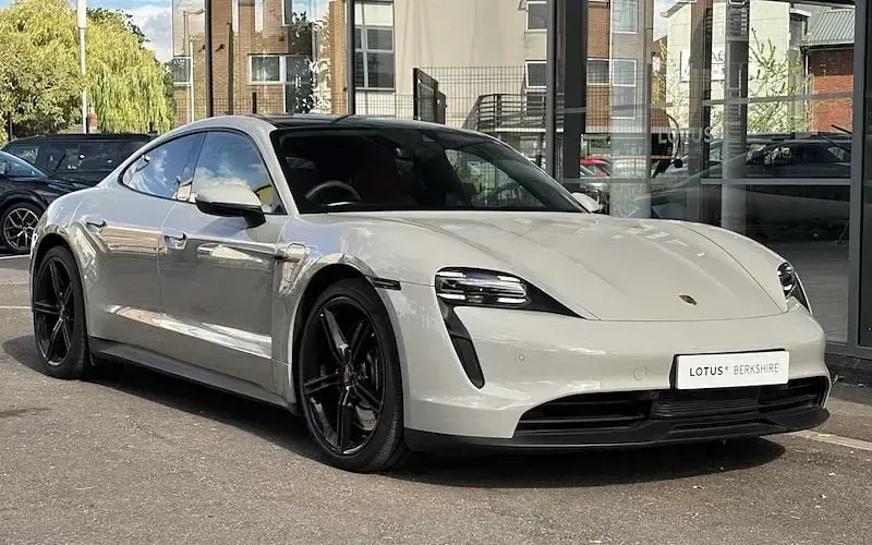 Used Porsche Taycan 389 kW (530 HP) 2023 Sedan