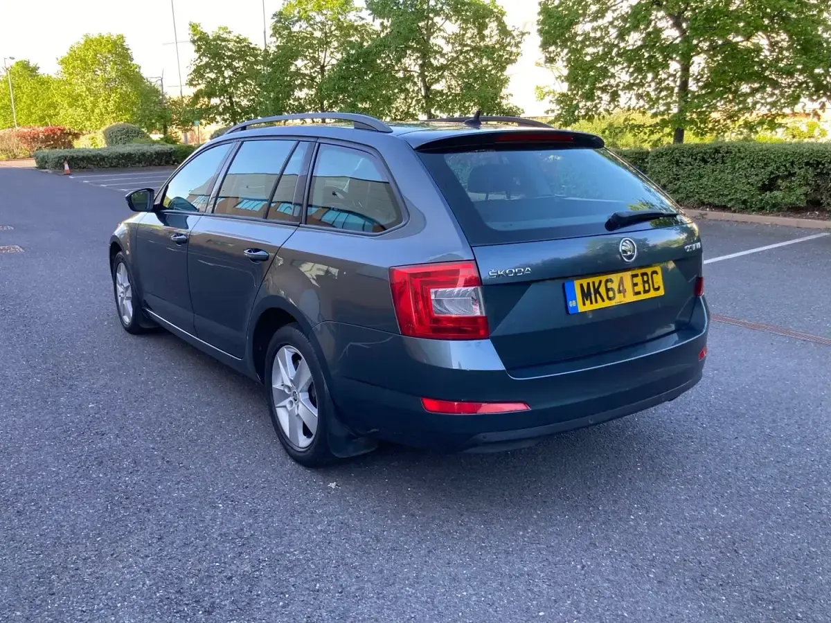 Used Skoda Octavia SE 150 HP (110 kW) 2014 Grey Estate