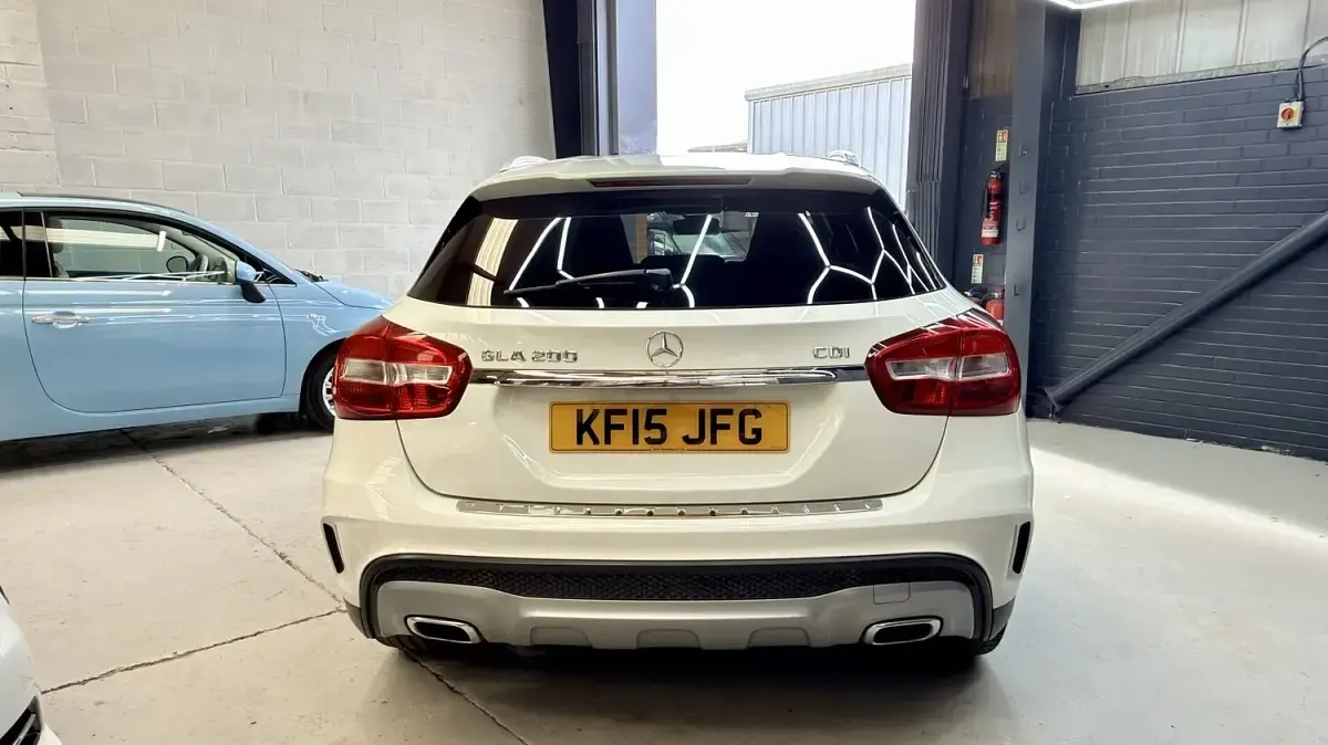 Used Mercedes GLA200 AMG line 136 HP (100 kW) 2015 White SUV