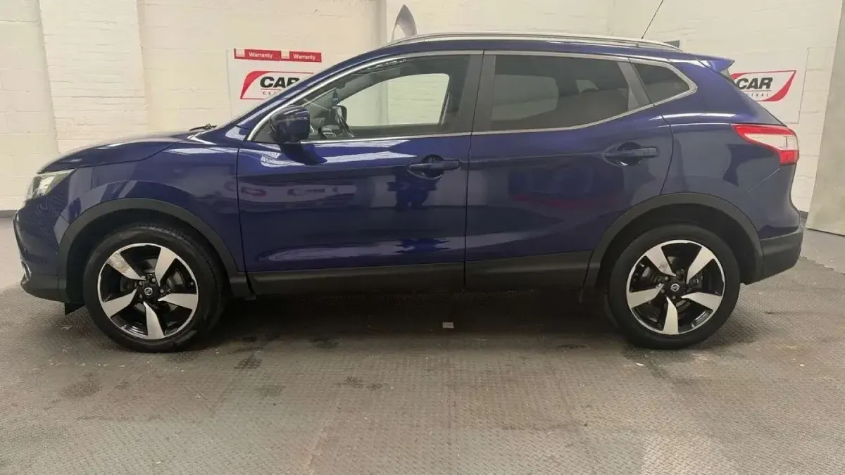 Used Nissan Qashqai N-TEC 110 HP (80 kW) 2016 Blue SUV