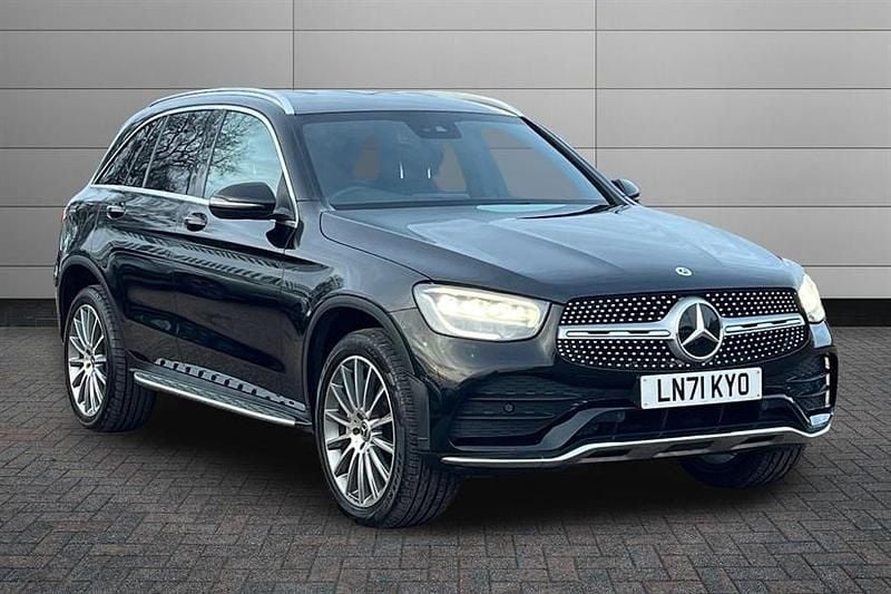 Used Mercedes GLC300 AMG Line Premium 306 HP (225 kW) 2021 Obsidian black Estate