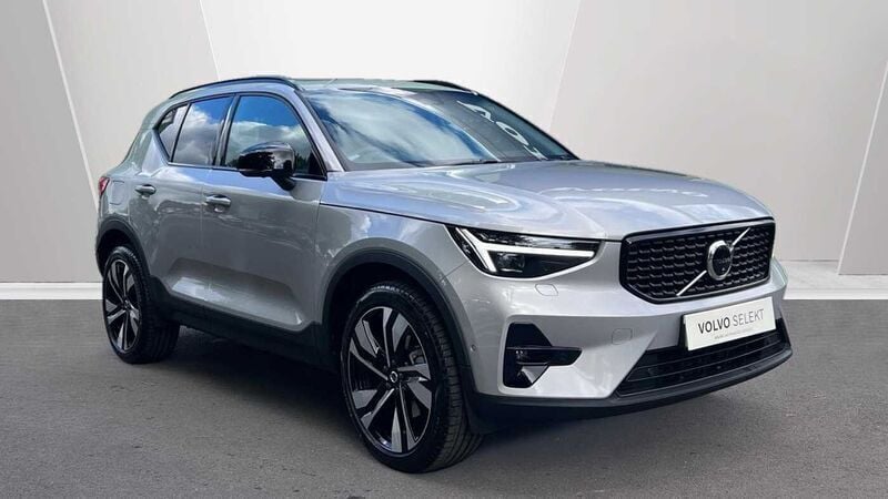 Silver Used 2024 Volvo XC40 Ultra SUV | £36,950 (Expensive) - Image 1/4