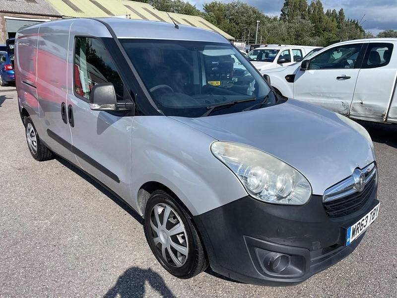 Used Vauxhall Combo 2013 Silver MPV