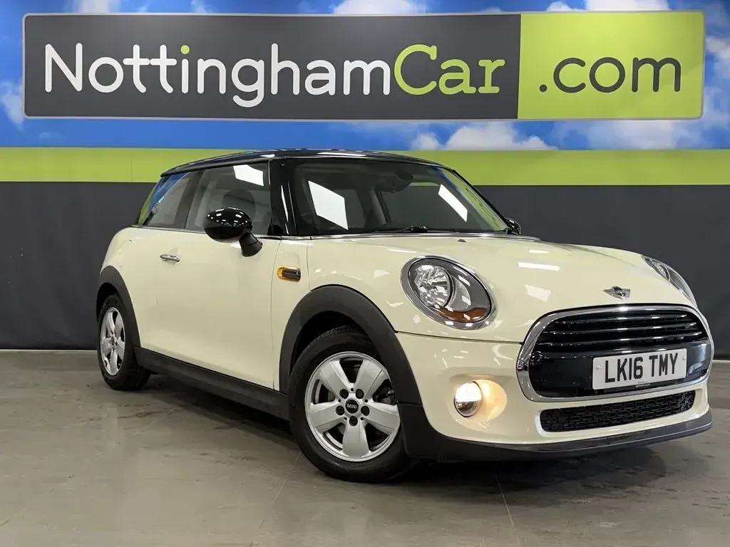 Used Mini Cooper Hatch 136 HP (100 kW) 2016 White Hatchback