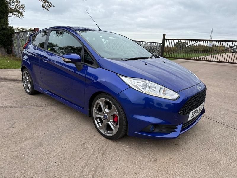 Blue Used 2014 Ford Fiesta ST Hatchback | £5,489 (Fair price) - Image 1/4