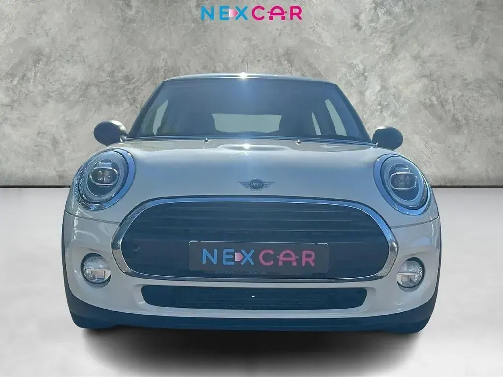 Used Mini ONE Hatch 102 HP (75 kW) 2018 White Hatchback