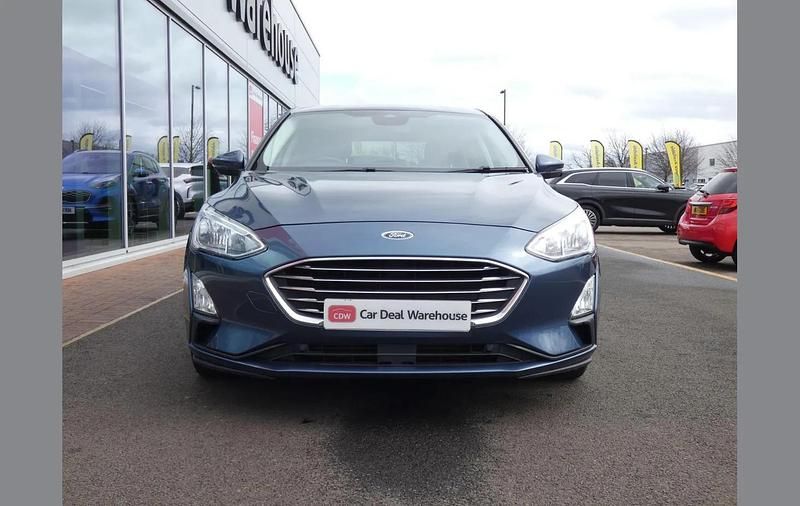 Used Ford Focus Titanium 123 HP (90 kW) 2019 Blue Hatchback