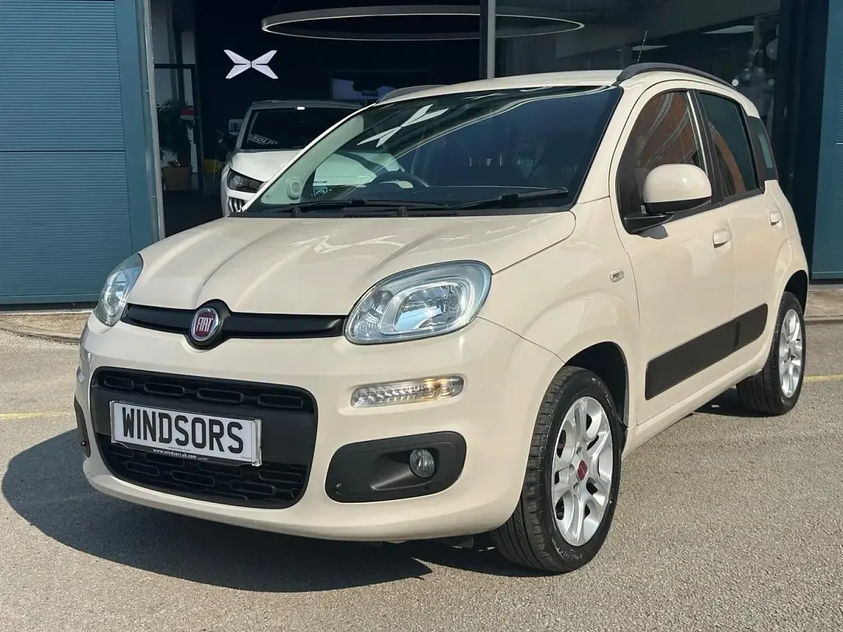 Used Fiat Panda Lounge 69 HP (50 kW) 2015 Beige Hatchback