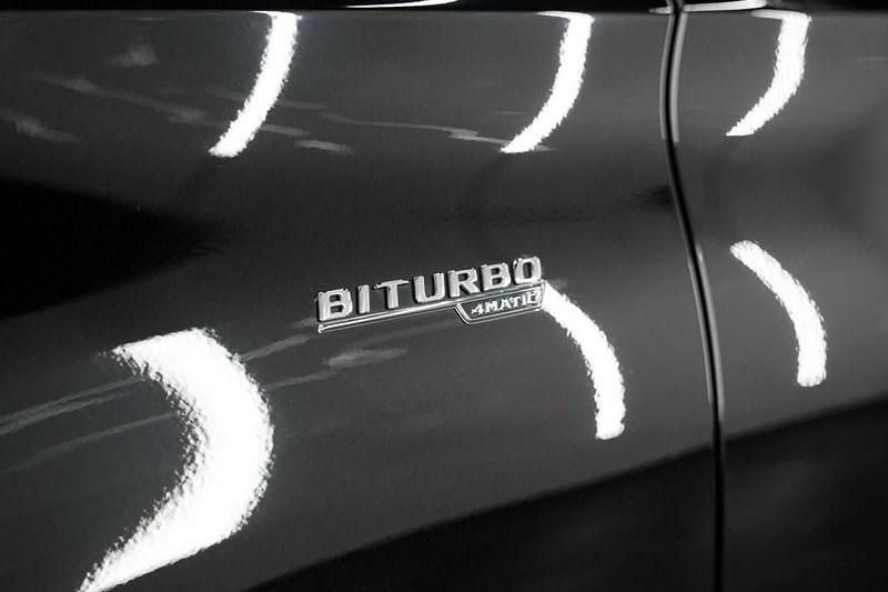 Begagnad Mercedes C43 AMG Premium Plus 2023 Svart Sportkupé