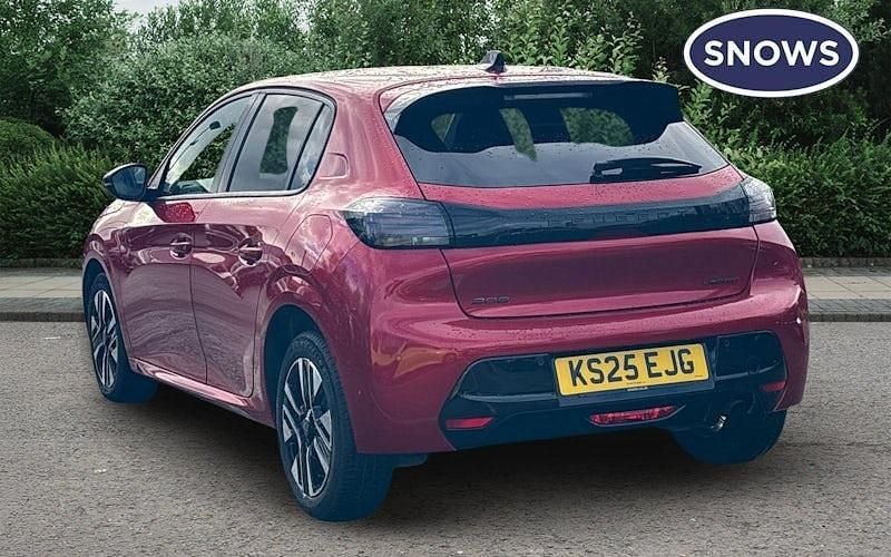 Used Peugeot 208 Allure 102 HP (75 kW) 2025 Red Hatchback