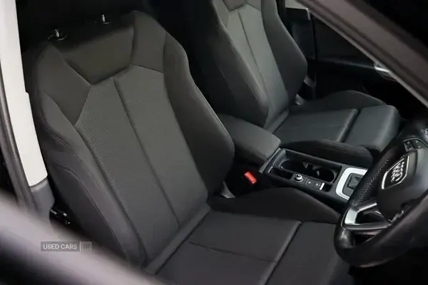 Used Audi Q3 Sport 150 HP (110 kW) 2019 White SUV
