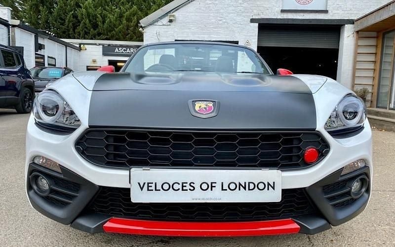 Used Abarth 124 Spider 170 HP (125 kW) 2016 White Cabriolet