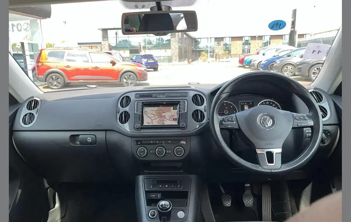 Usado VW Tiguan Edition 147 CV (108 kW) 2016 Blanco SUV