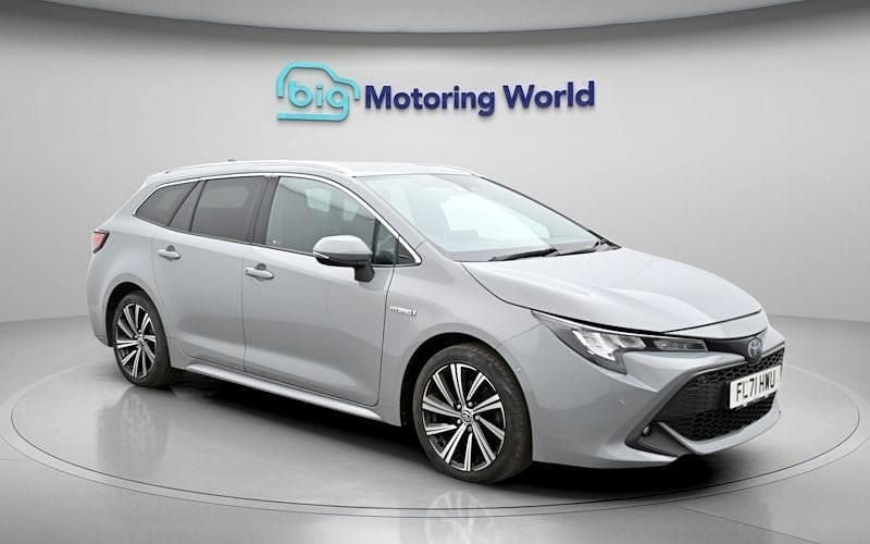 Used Toyota Corolla Design 184 HP (135 kW) 2021 Estate