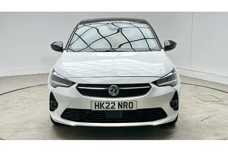 Used Vauxhall Corsa Edition 98 HP (72 kW) 2022 Jade white Hatchback