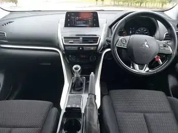 Used Mitsubishi Eclipse 163 HP (119 kW) 2019 White Hatchback