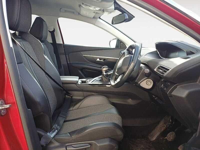 Used Peugeot 3008 Allure 2019 Red SUV