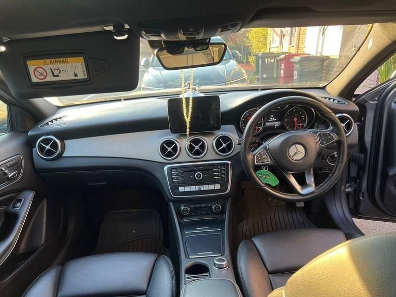 Used Mercedes GLA200 Premium Plus 136 HP (100 kW) 2017 Grey SUV