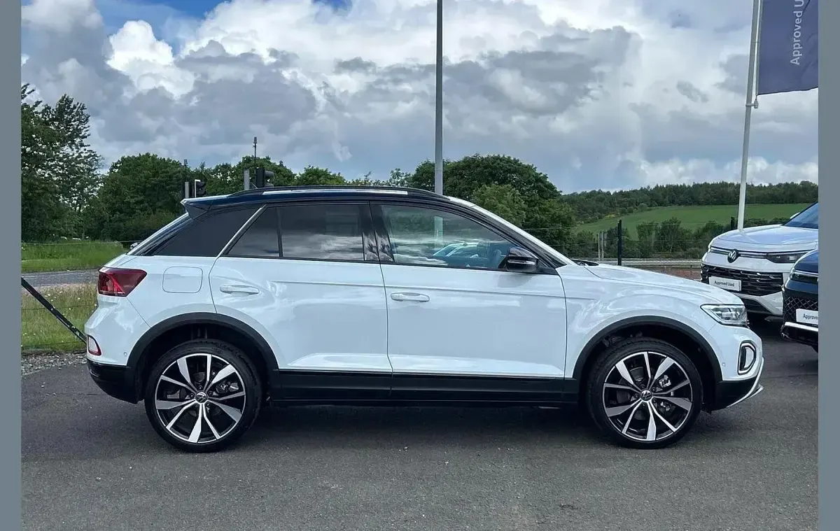 New VW T-Roc Design 113 HP (83 kW) 2026 White SUV