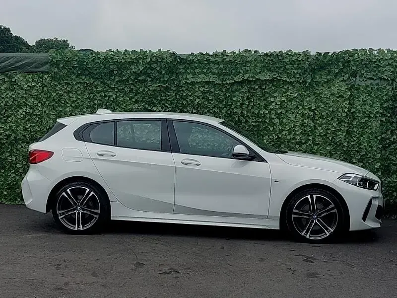 Used BMW 118 M Sport 136 HP (100 kW) 2021 White Hatchback