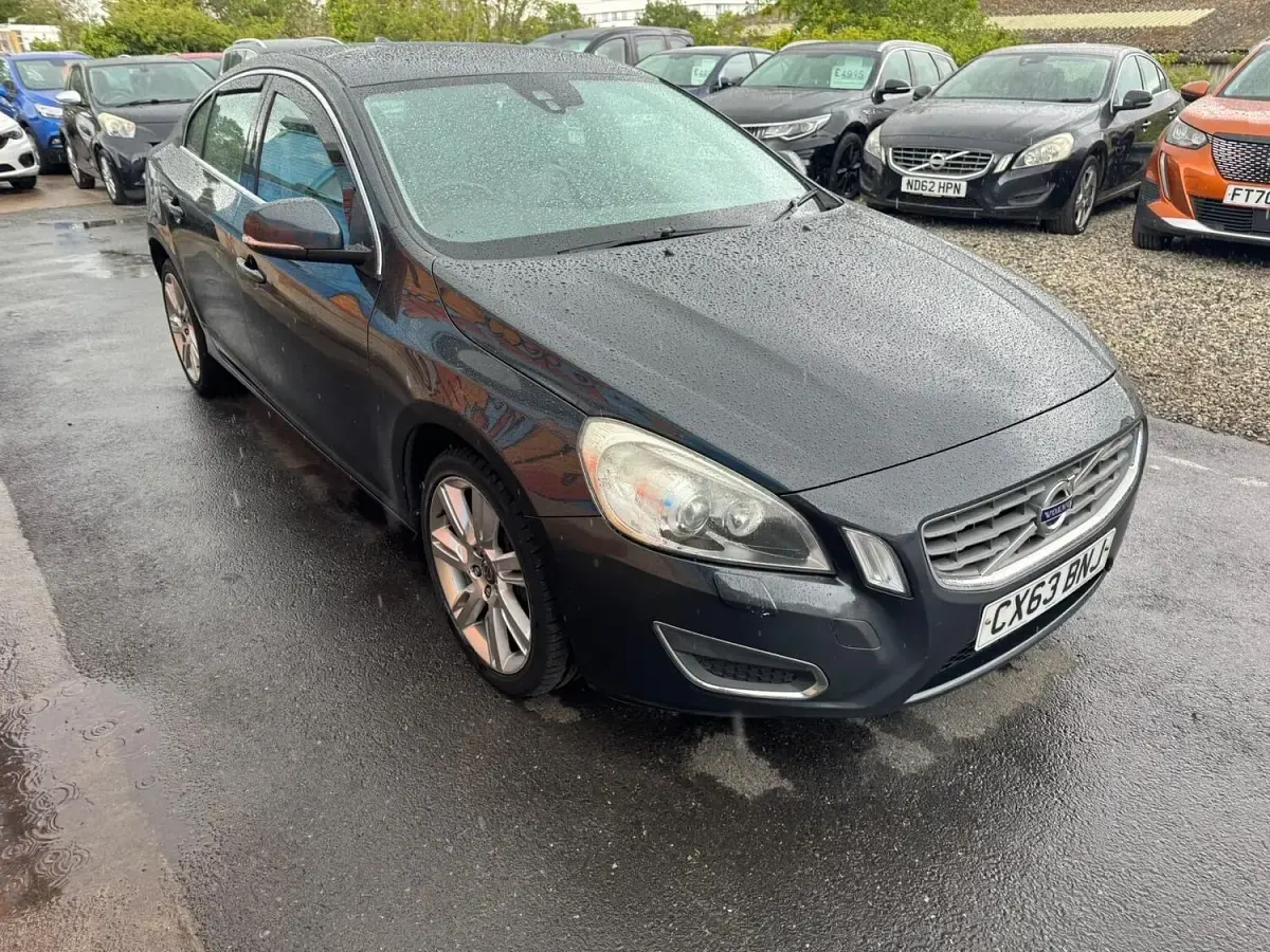 Used Volvo S60 SE Lux 215 HP (158 kW) 2013 Grey Sedan