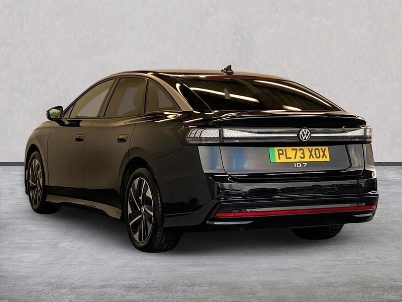 Usado VW ID.7 Pro 210 kW (286 CV) 2024 Negro Utilitario