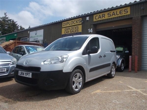 Silver Used 2014 Peugeot Partner Van | £4,250 (A bit pricey) - Image 1/1