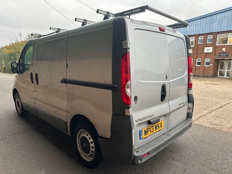 Used Vauxhall Vivaro 90 HP (66 kW) 2013 Silver MPV