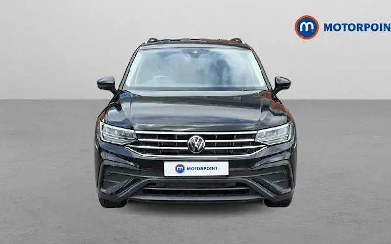 Used VW Tiguan Allspace Life 150 HP (110 kW) 2024 Black SUV