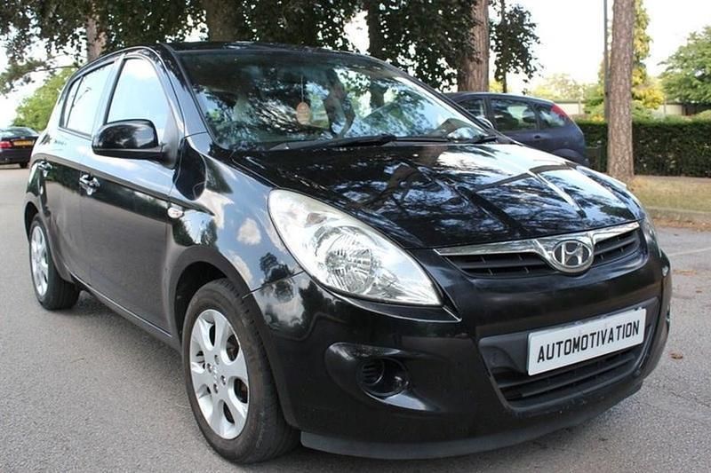 Black Used 2012 Hyundai i20 Comfort Hatchback | £1,995 (Good price) - Image 1/1