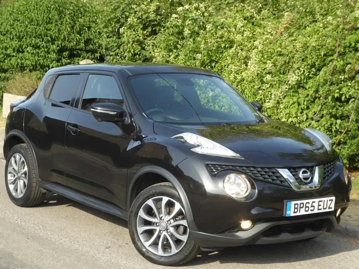 Used Nissan Juke Tekna 110 HP (80 kW) 2015 Black SUV