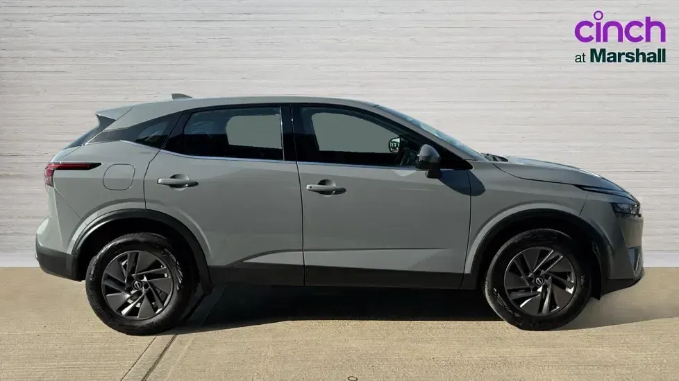 Used Nissan Qashqai Acenta Premium 140 HP (102 kW) 2023 Grey SUV