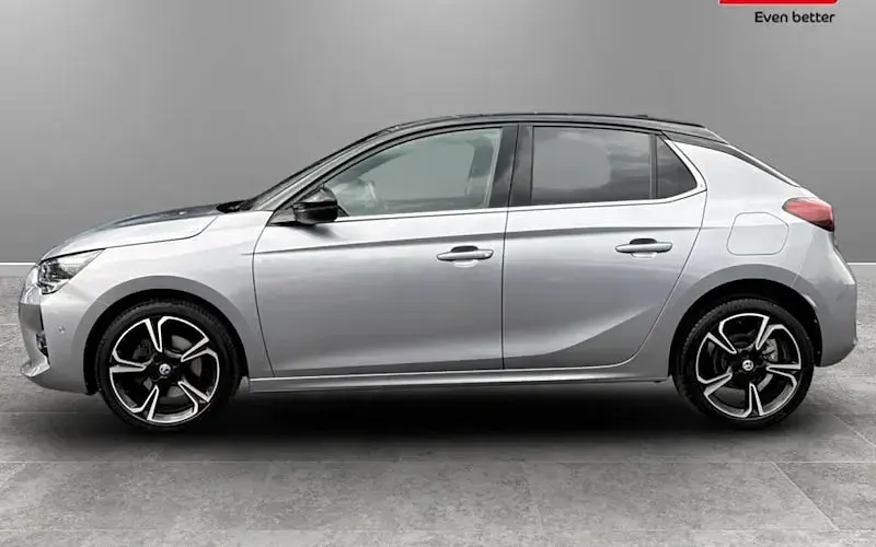 Begagnad Vauxhall Corsa Ultimate 101 HK (74 kW) 2023 Halvkombi