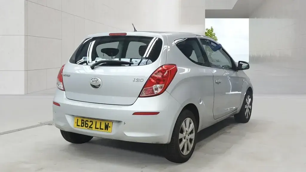 Used Hyundai i20 Active 2012 Silver Hatchback
