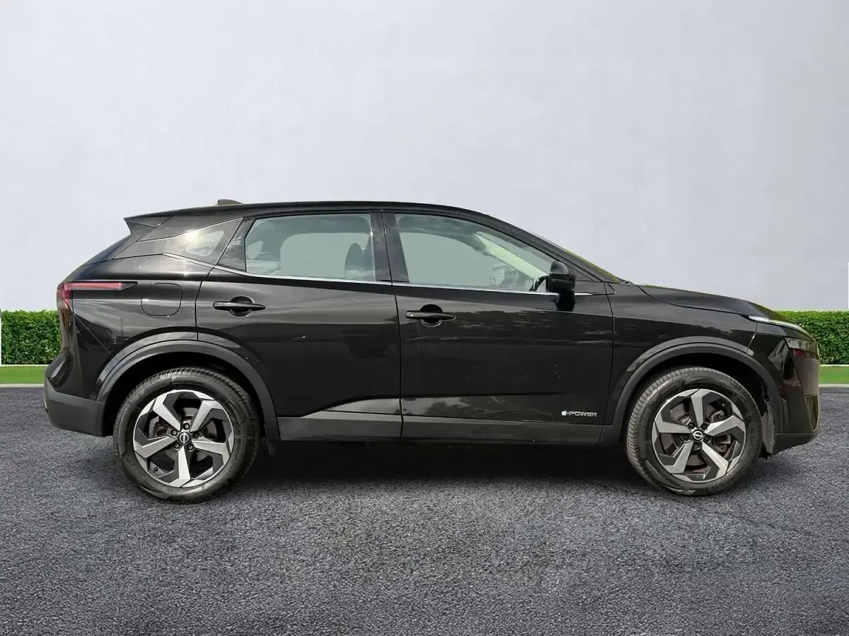 Used Nissan Qashqai Acenta Premium 190 HP (139 kW) 2023 Black SUV