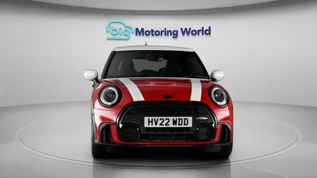 Używany Mini Cooper Hatch 136 KM (100 kW) 2022 Czerwony Hatchback